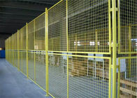 Il recinto della rete metallica di filo di ferro del magazzino riveste la superficie di pannelli di dimensione di 2.44m * di 1.22m regolare