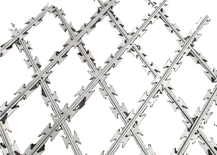 Bto-22 ha galvanizzato il recinto di filo metallico del rasoio Diamond Welded